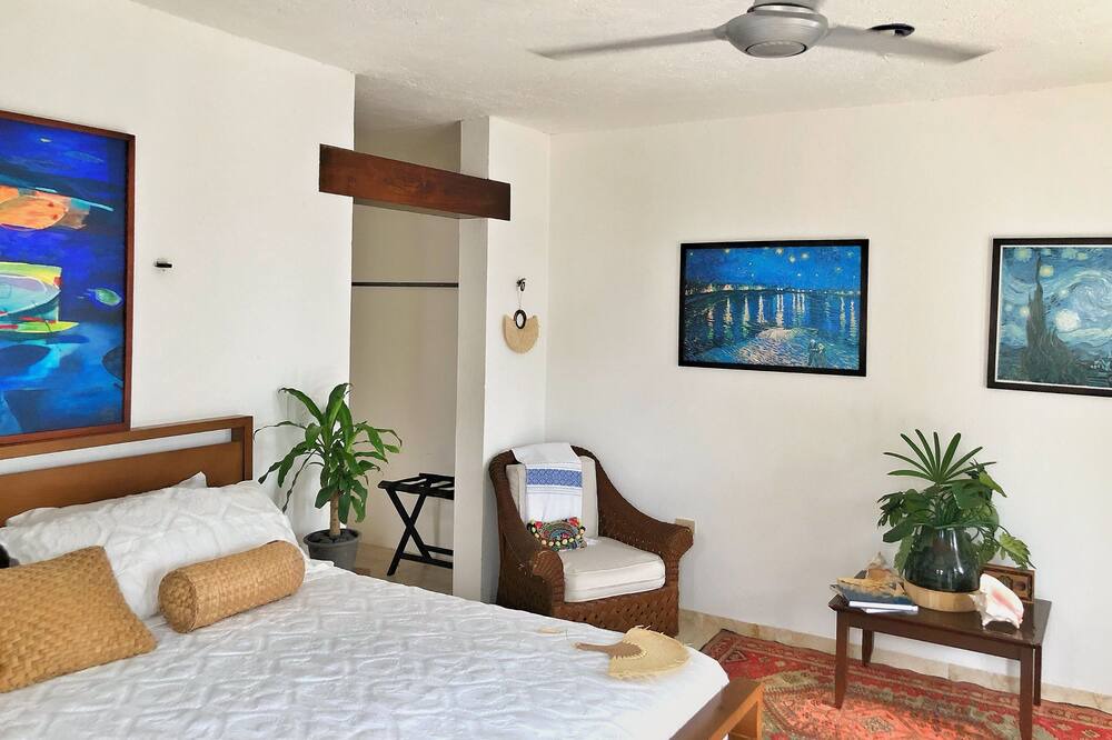 Photo of Bedroom in Miramar