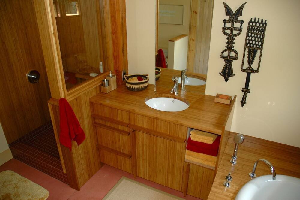 Photo of Bathroom in Rockland