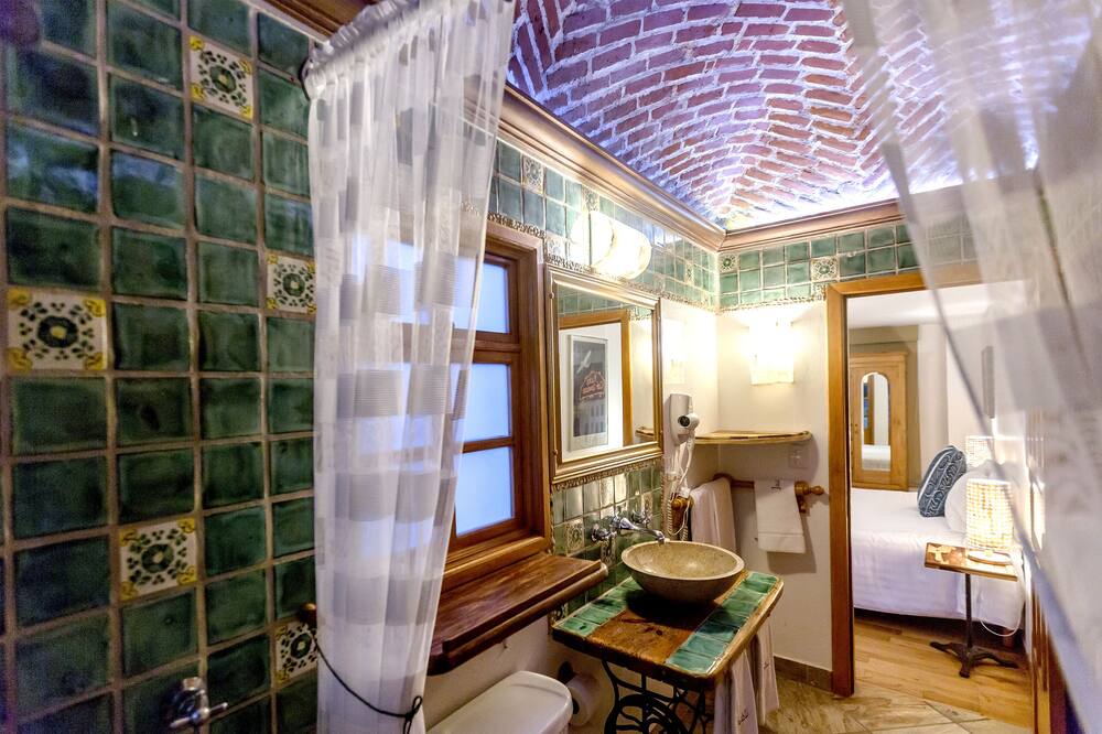 Photo of Bathroom in Del Carmen