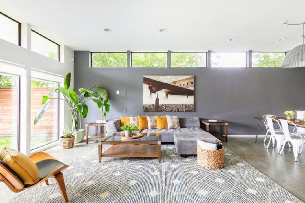 Photo of Livingroom in Old East Dallas