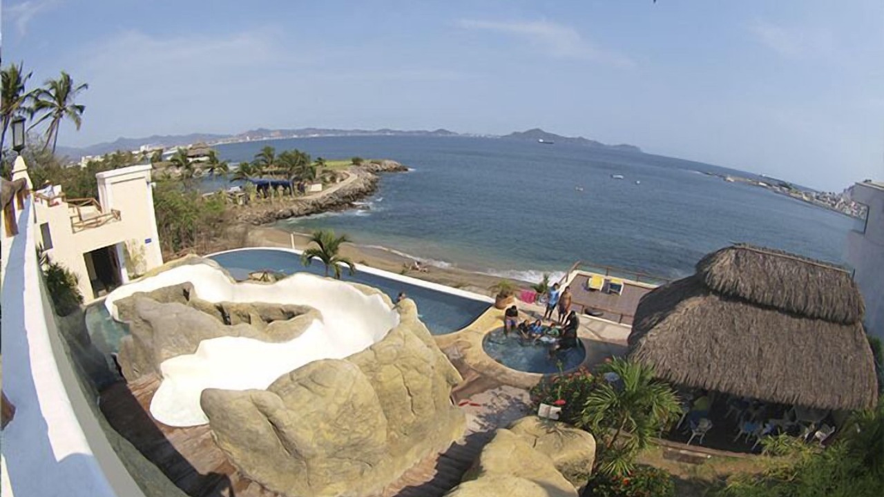 Photo of Others in Peninsulas de Santiago
