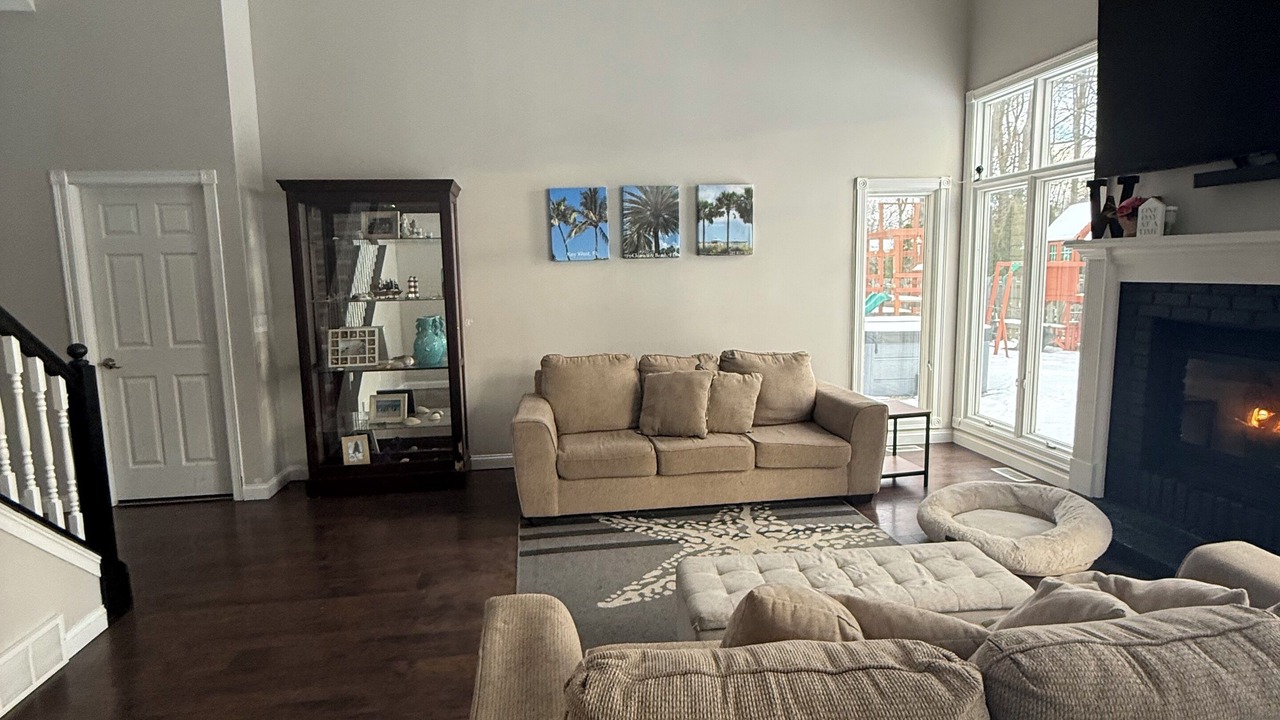 Photo of Livingroom in Mentor
