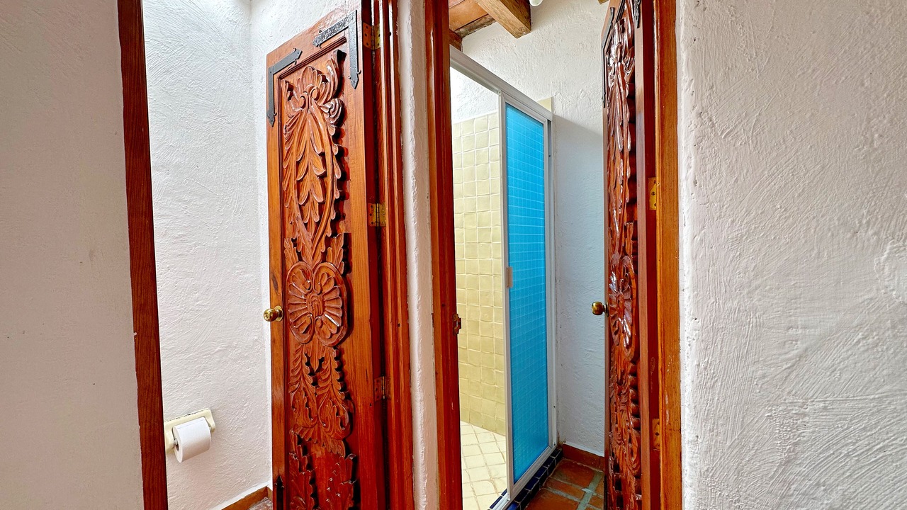 Photo of Bathroom in Tzintzuntzan