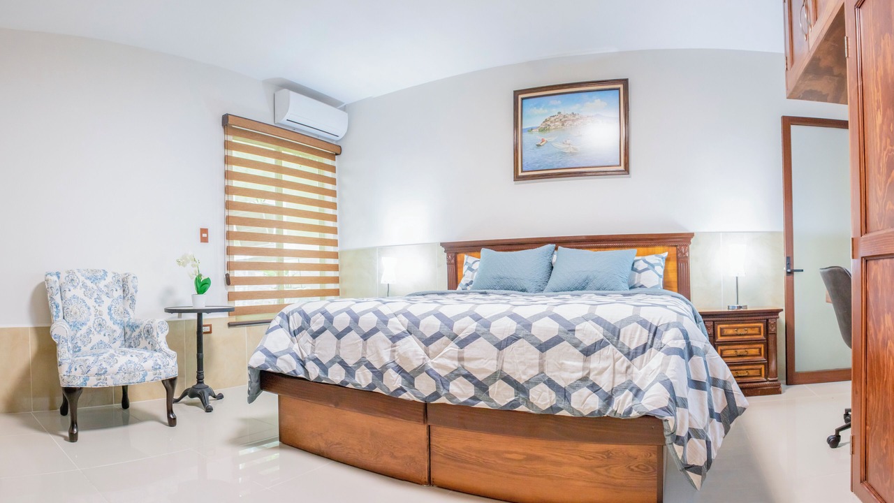 Photo of Bedroom in Historic Centre