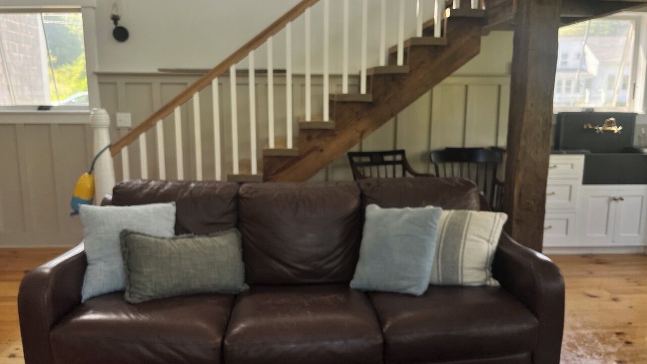 Photo of Livingroom in Round Pond