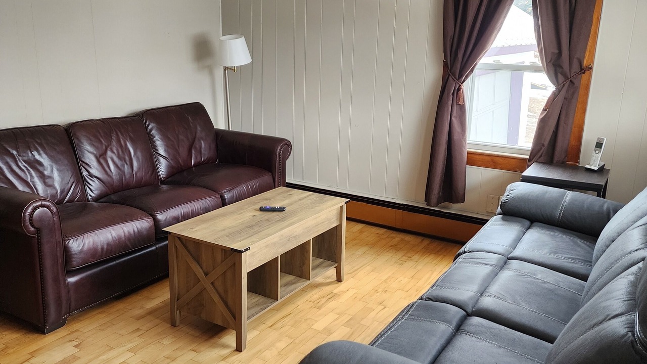 Photo of Livingroom in Sherman Station