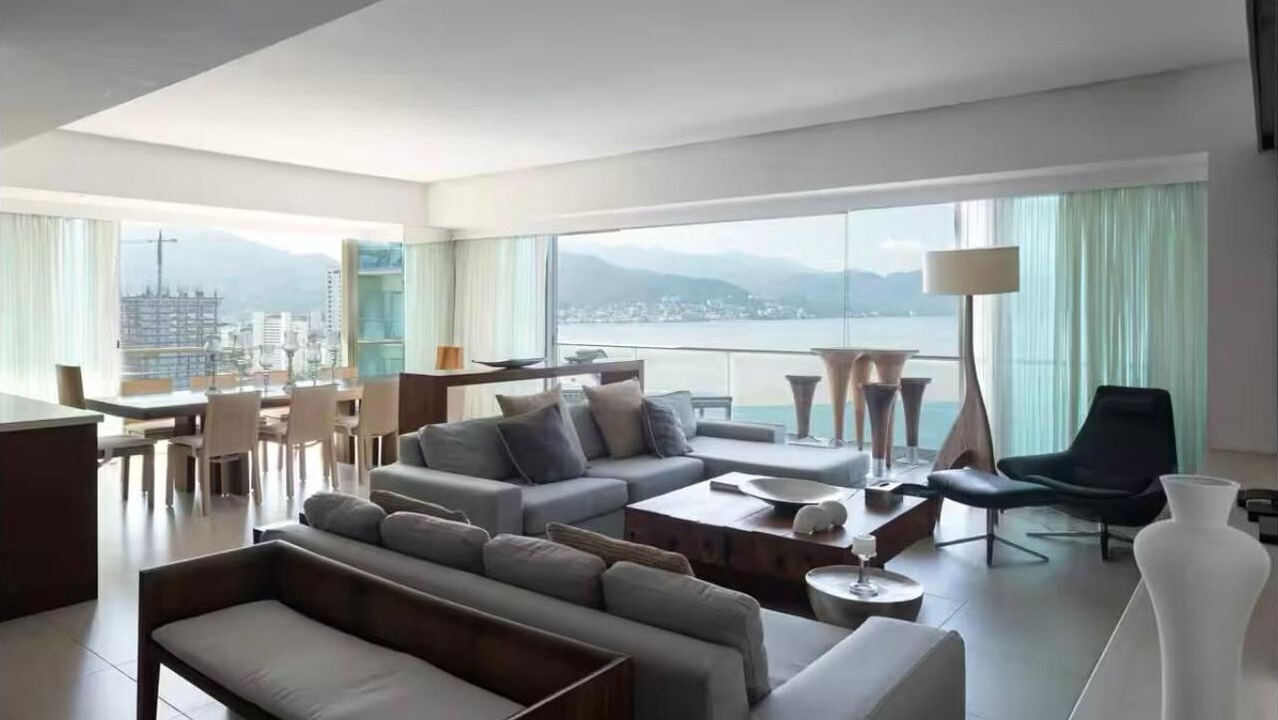 Photo of Livingroom in North Hotel Zone
