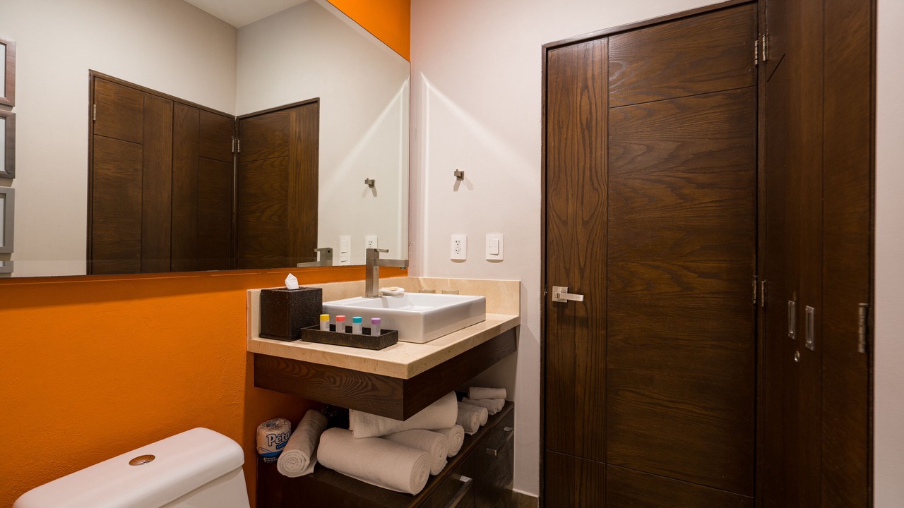 Photo of Bathroom in Romantic Zone