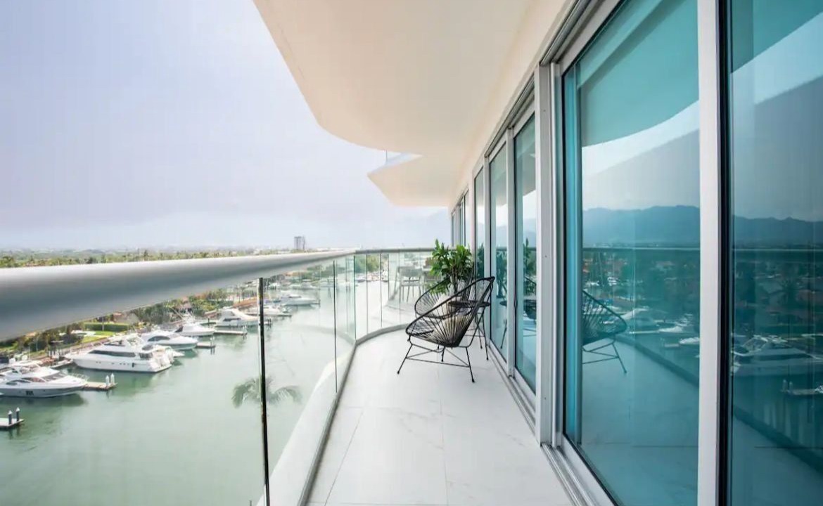 Photo of Patio Balcony in Isla Iguana