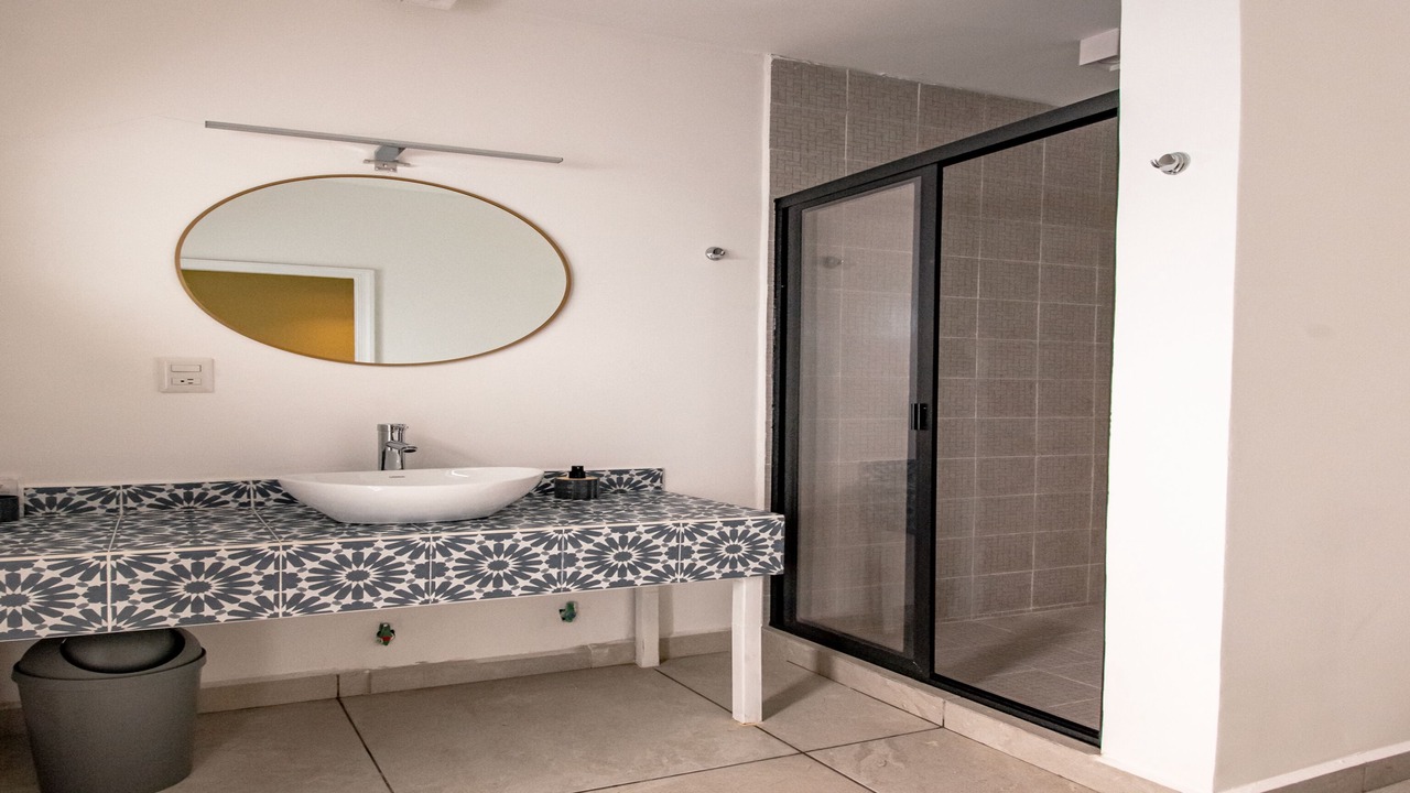 Photo of Bathroom in Anahuac