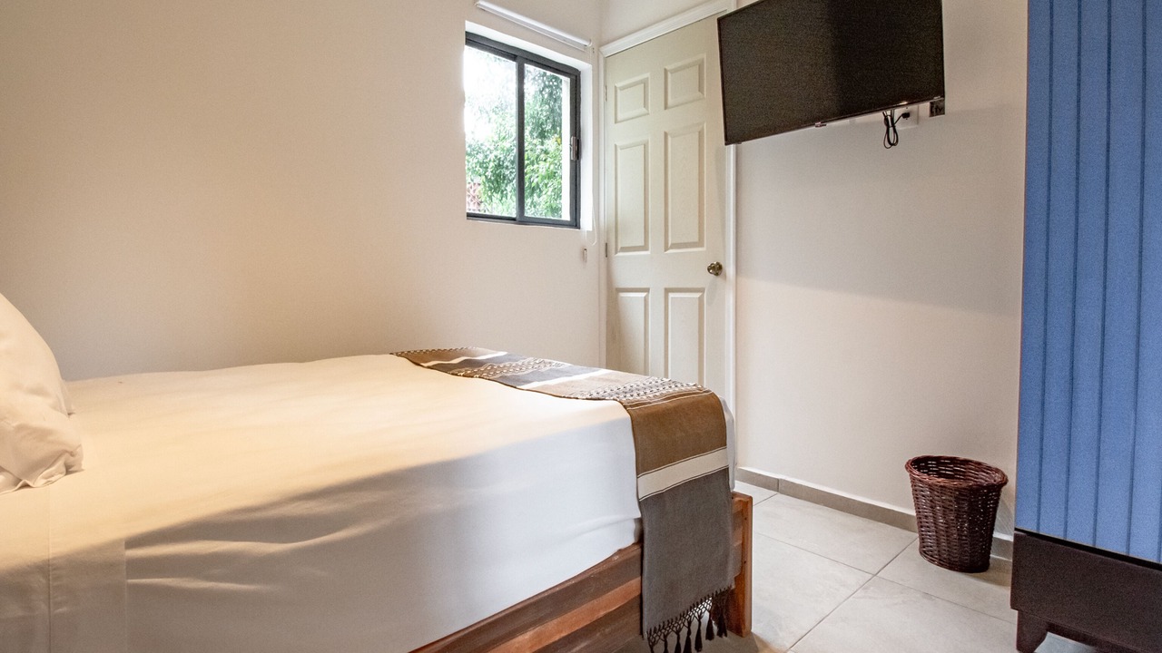 Photo of Bedroom in Anahuac