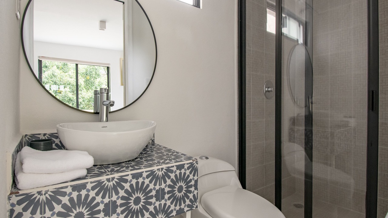 Photo of Bathroom in Anahuac