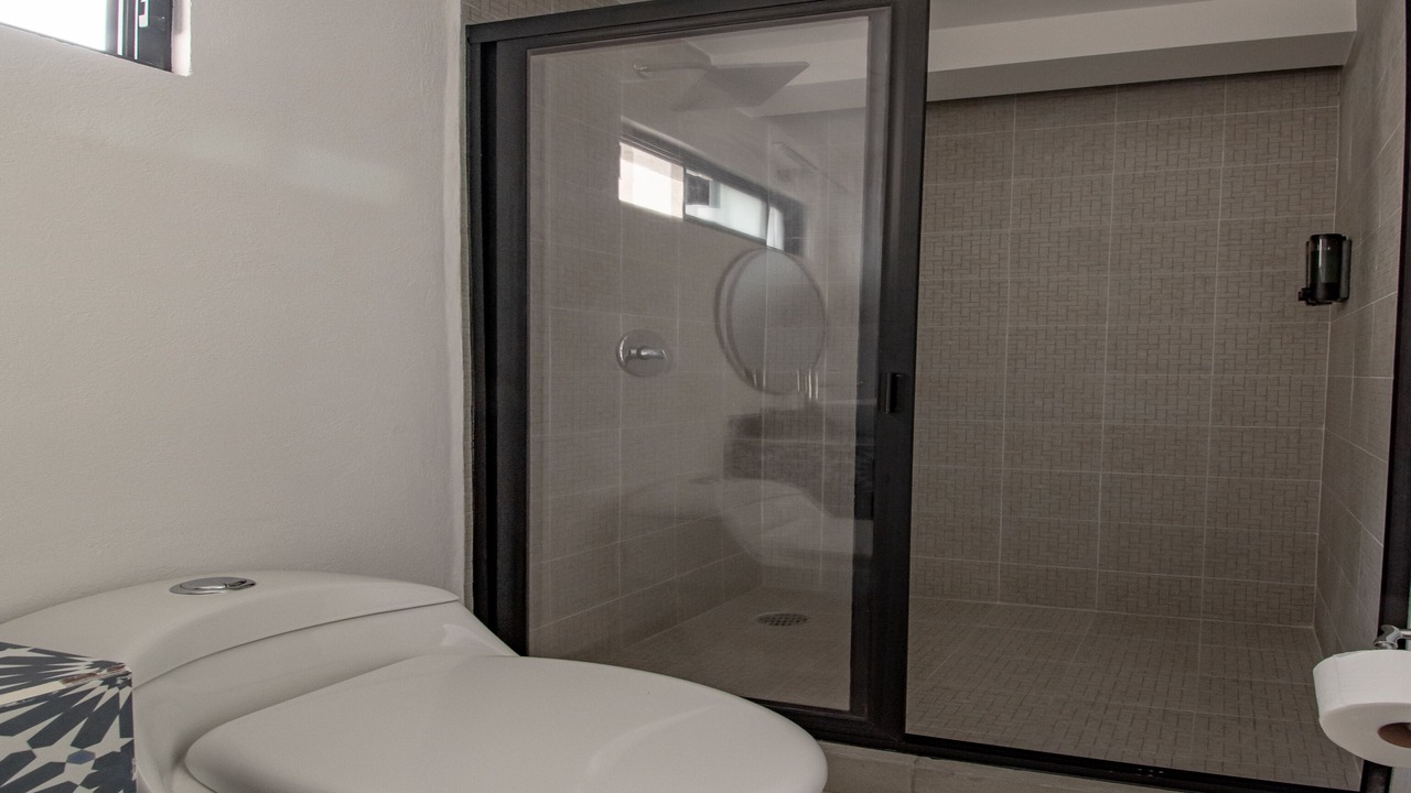 Photo of Bathroom in Anahuac