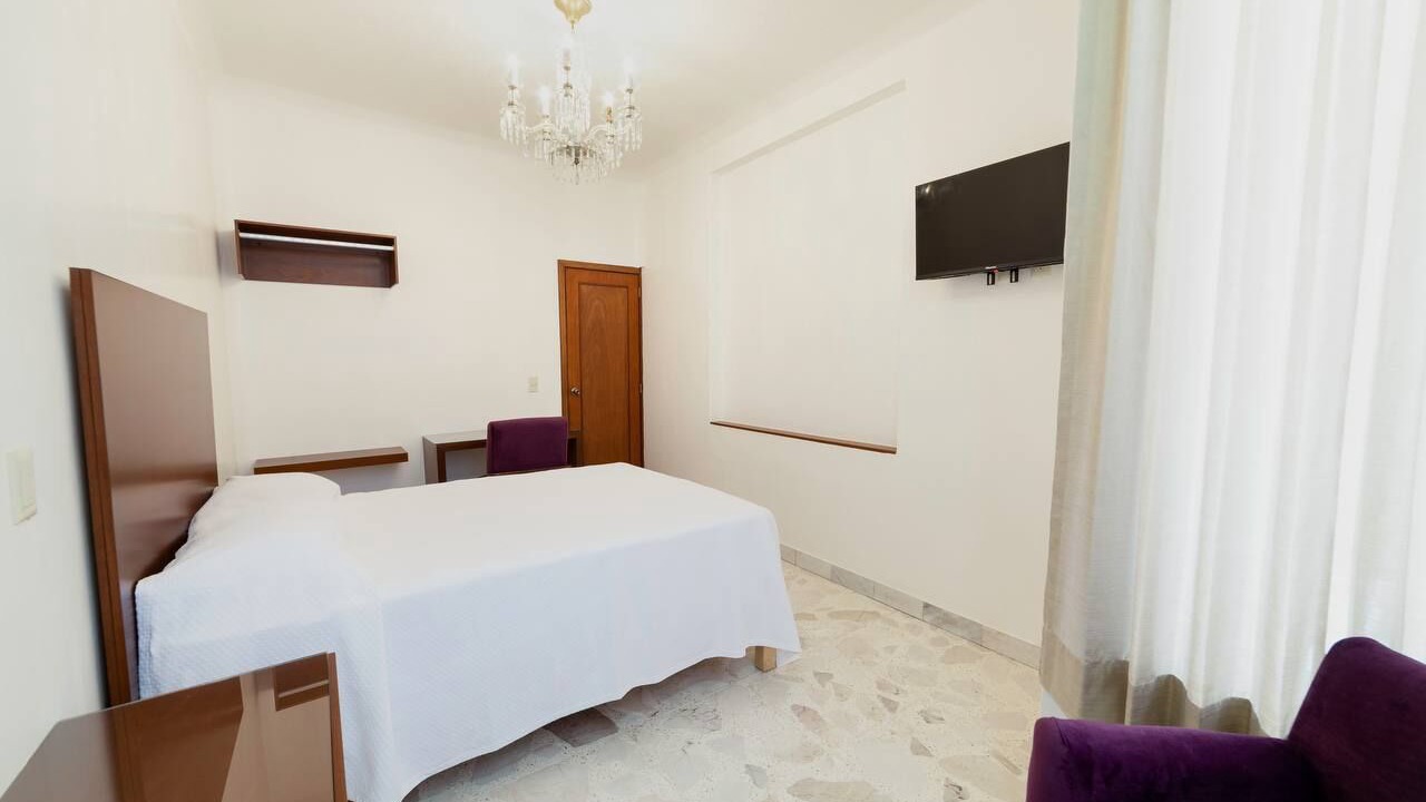 Photo of Bedroom in Tepatitlan de Morelos
