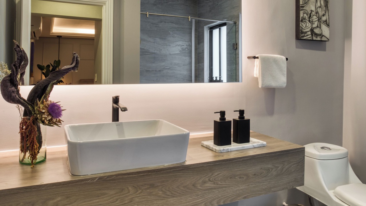 Photo of Bathroom in Anahuac