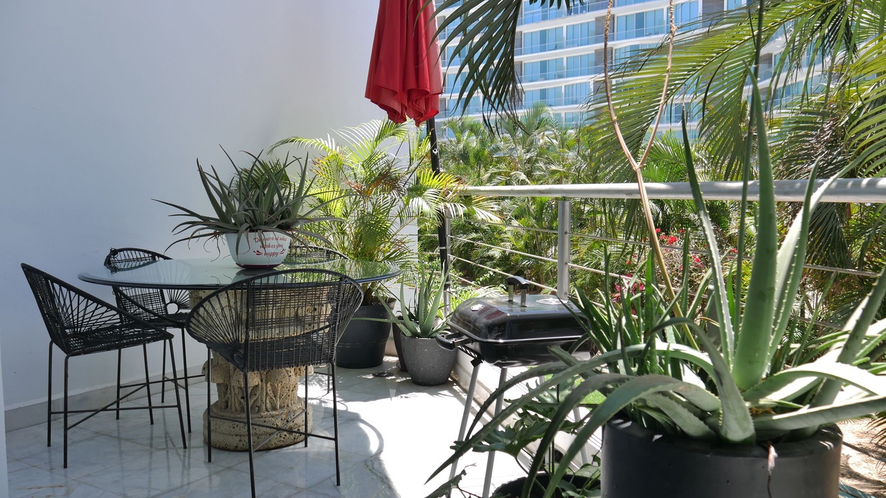 Photo of Patio Balcony in Flamingos