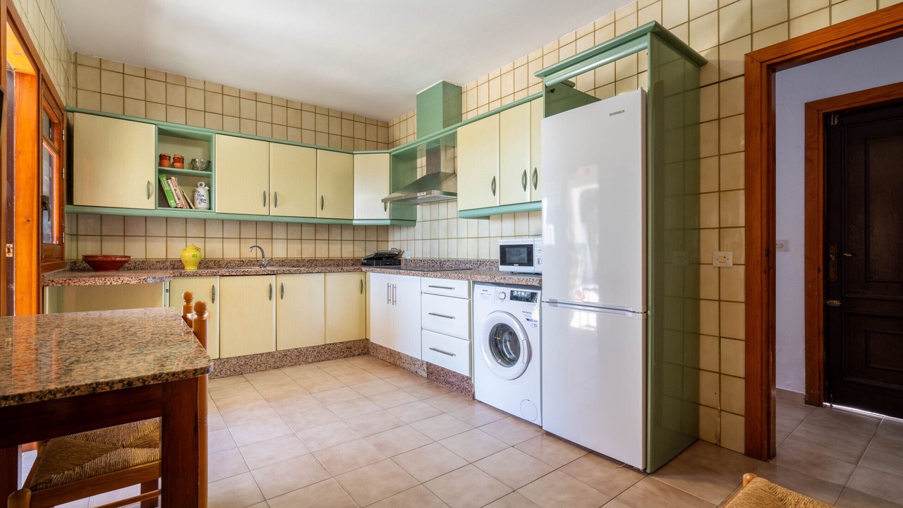 Photo of Kitchen in Vista de los Angeles-Rumina