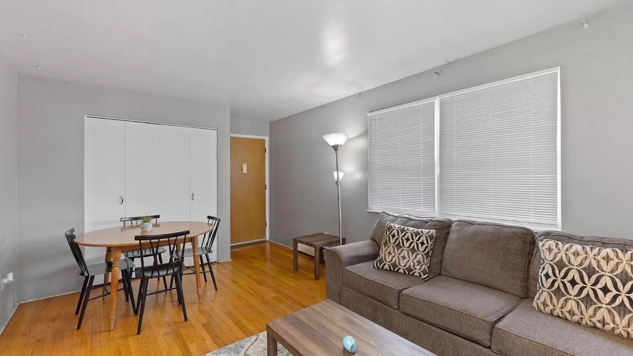 Photo of Livingroom in Finneytown