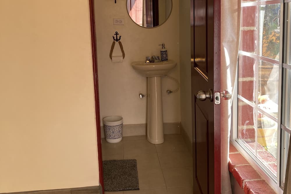 Photo of Bathroom in Maestros