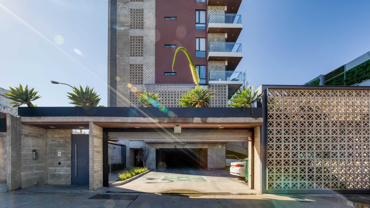Photo of Outdoor in Avenida Revolucion