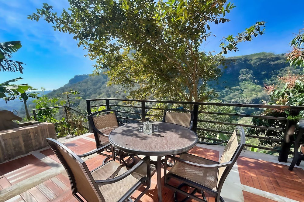 Photo of Patio Balcony in Alto Lucero