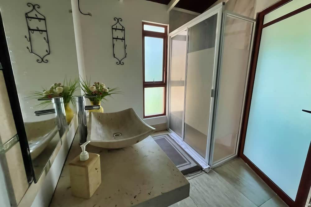 Photo of Bathroom in Alto Lucero