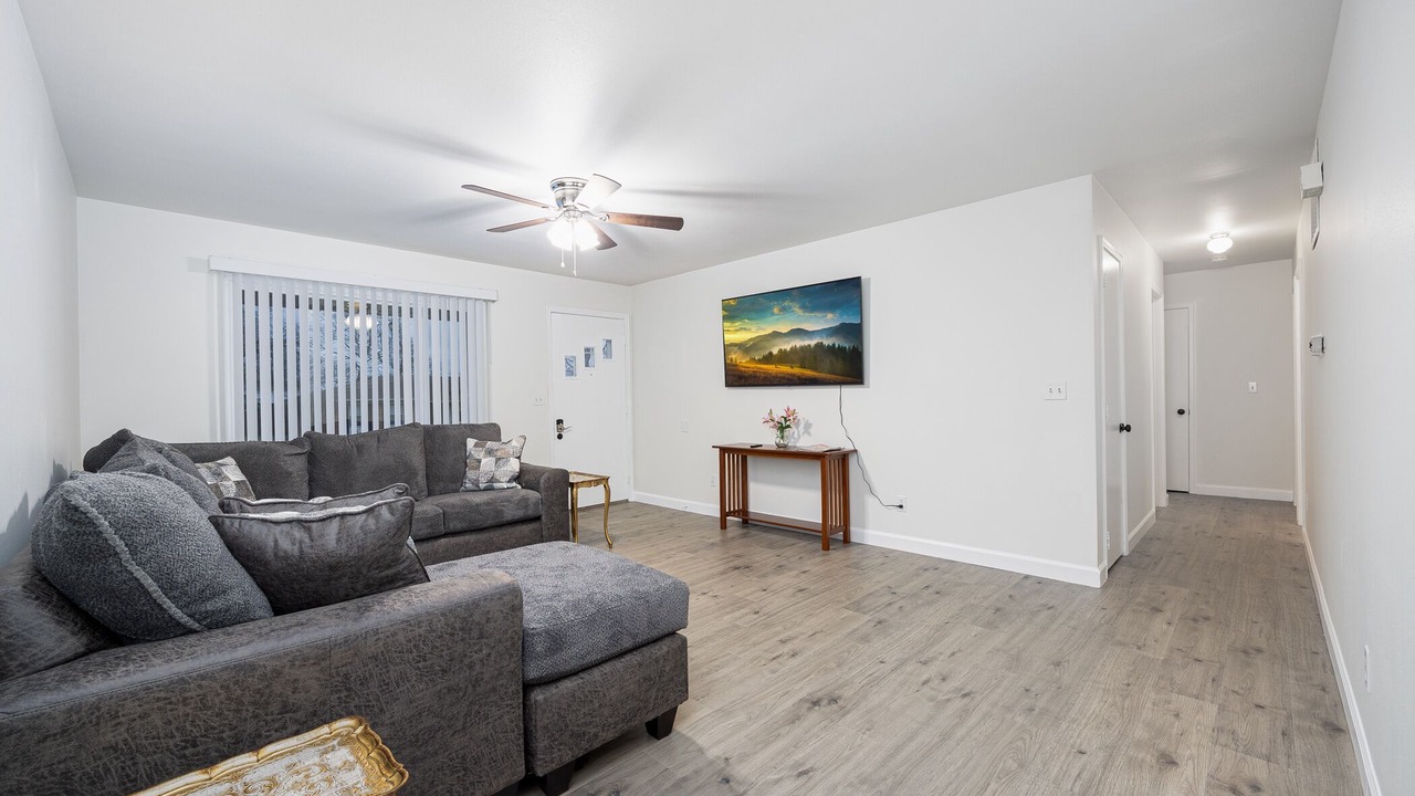 Photo of Livingroom in Dayton