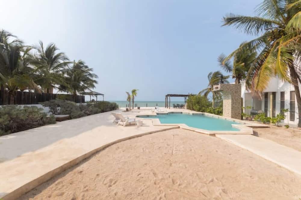 Photo of Outdoor in Chicxulub Puerto