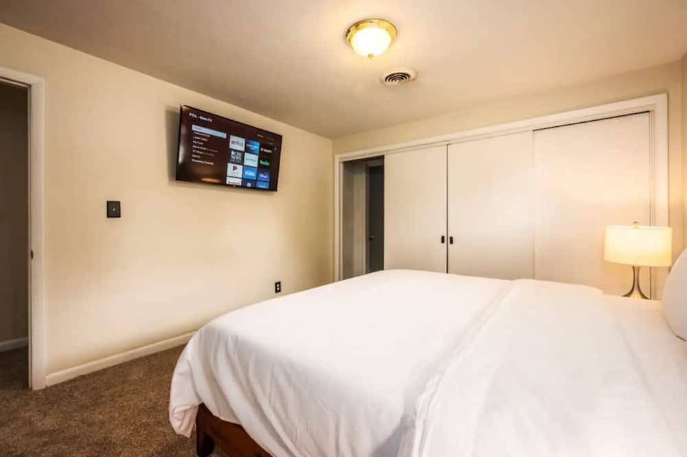 Photo of Bedroom in Otterbien Home