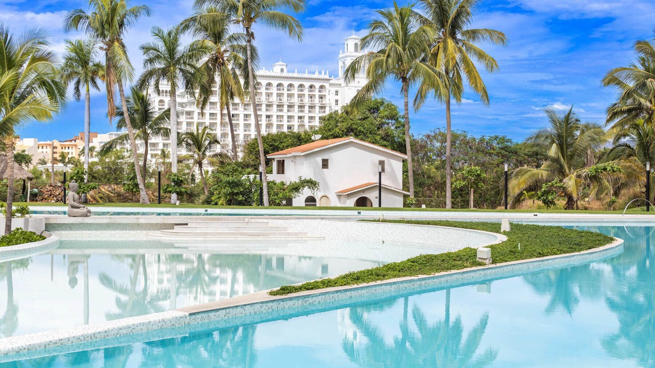 Photo of Outdoor in Flamingos