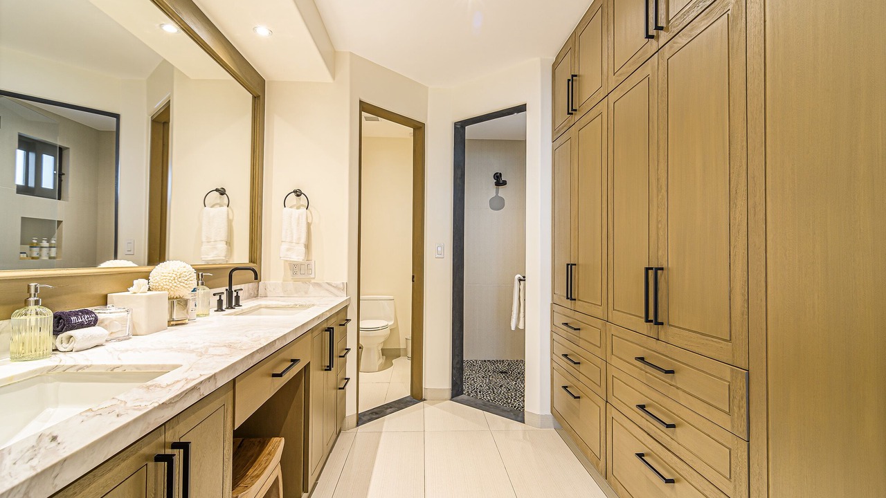 Photo of Bathroom in Buzzards