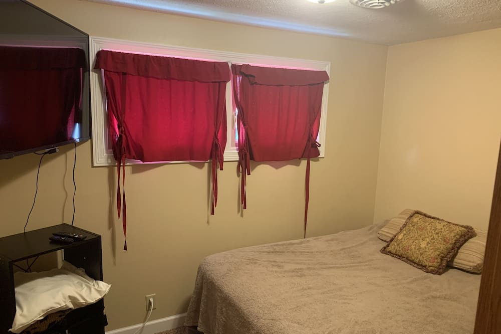 Photo of Bedroom in Notre Dame