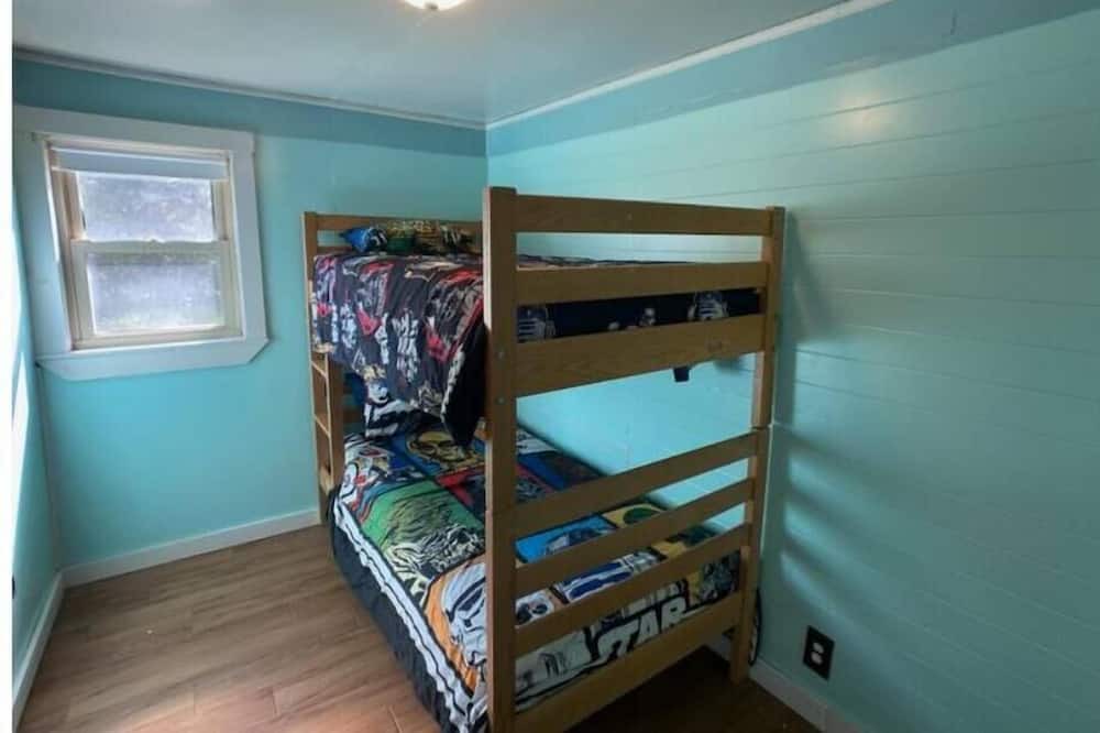 Photo of Bedroom in Portage Lake