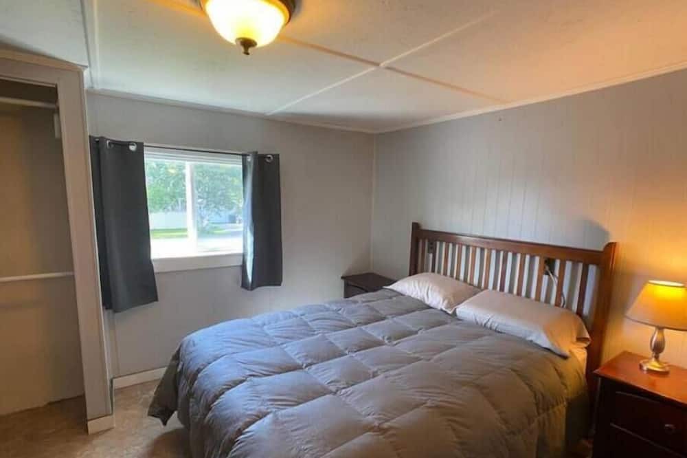 Photo of Bedroom in Portage Lake