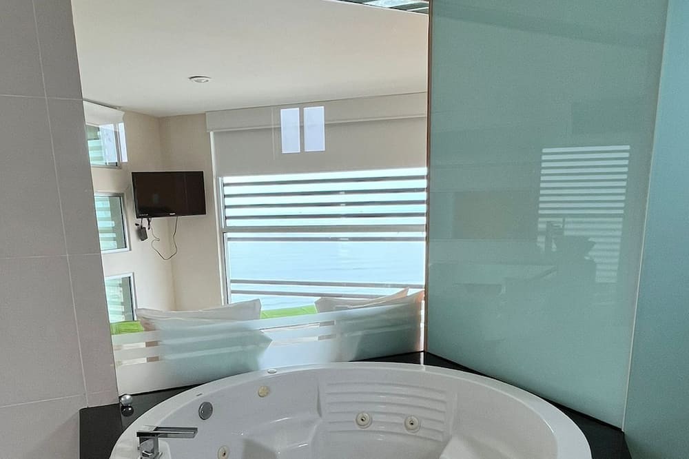 Photo of Bathroom in Coatzacoalcos
