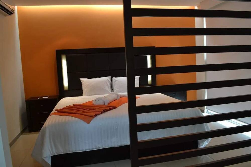 Photo of Bedroom in Coatzacoalcos