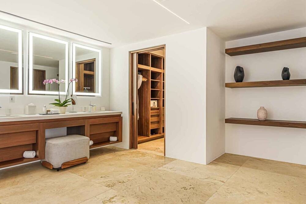 Photo of Bathroom in Zona Hotelera