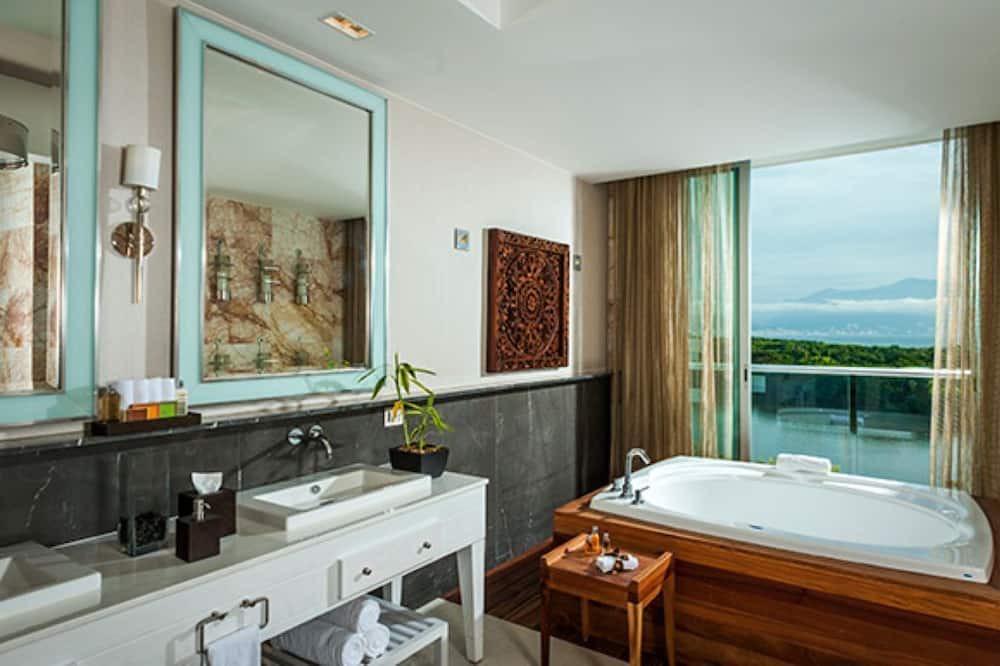 Photo of Bathroom in Bajio