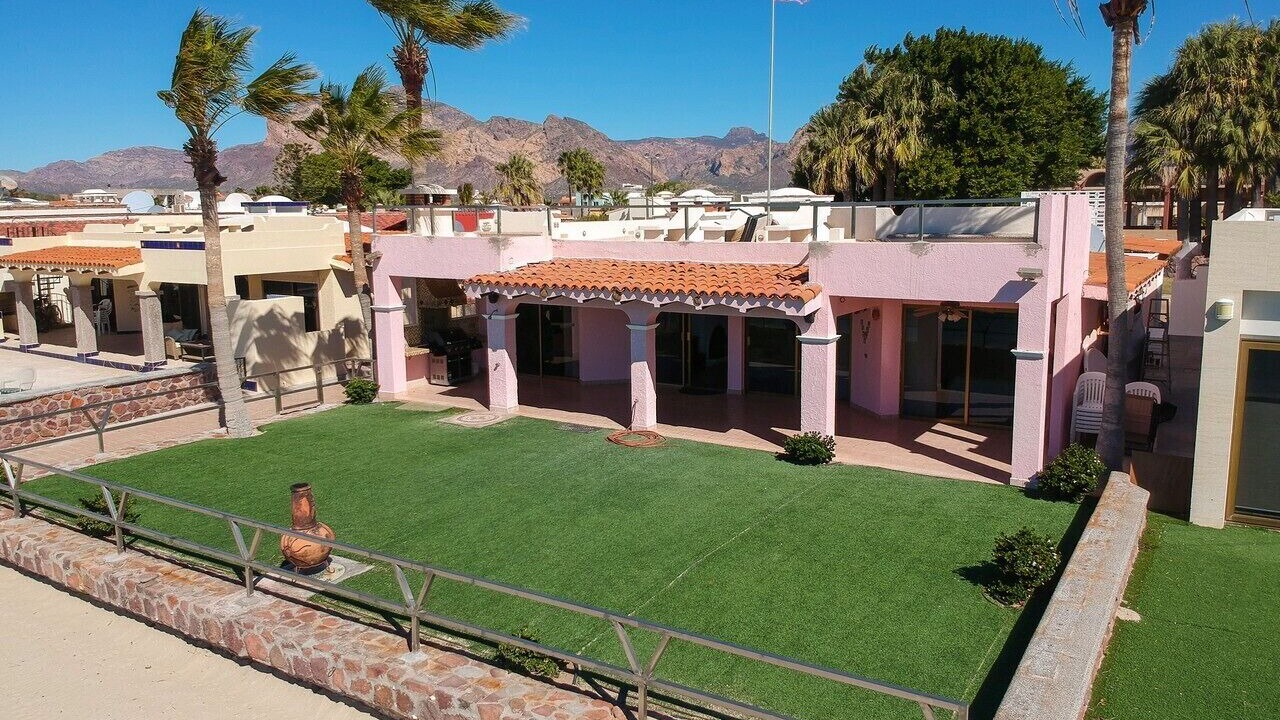 Photo of Outdoor in San Carlos