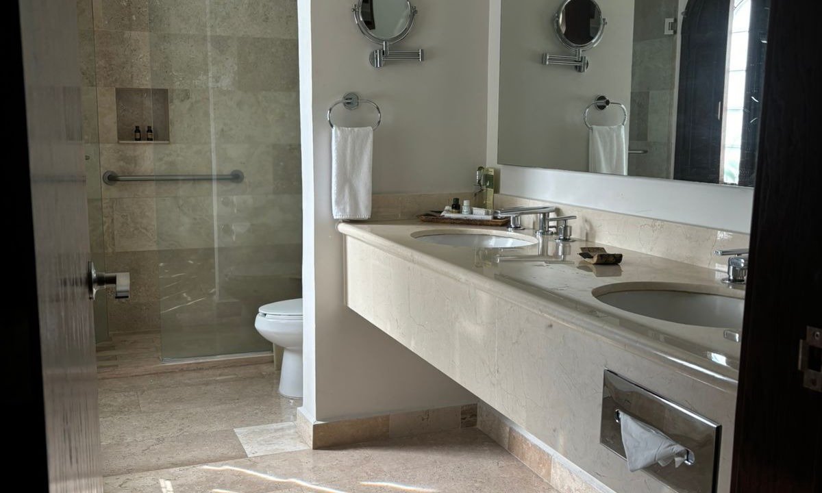 Photo of Bathroom in Zona Expo