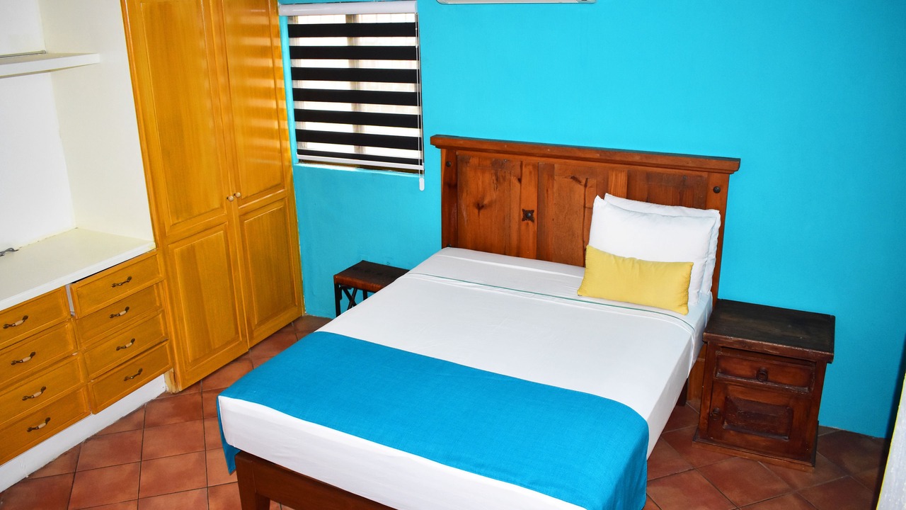Photo of Bedroom in South Shore Hotel Area