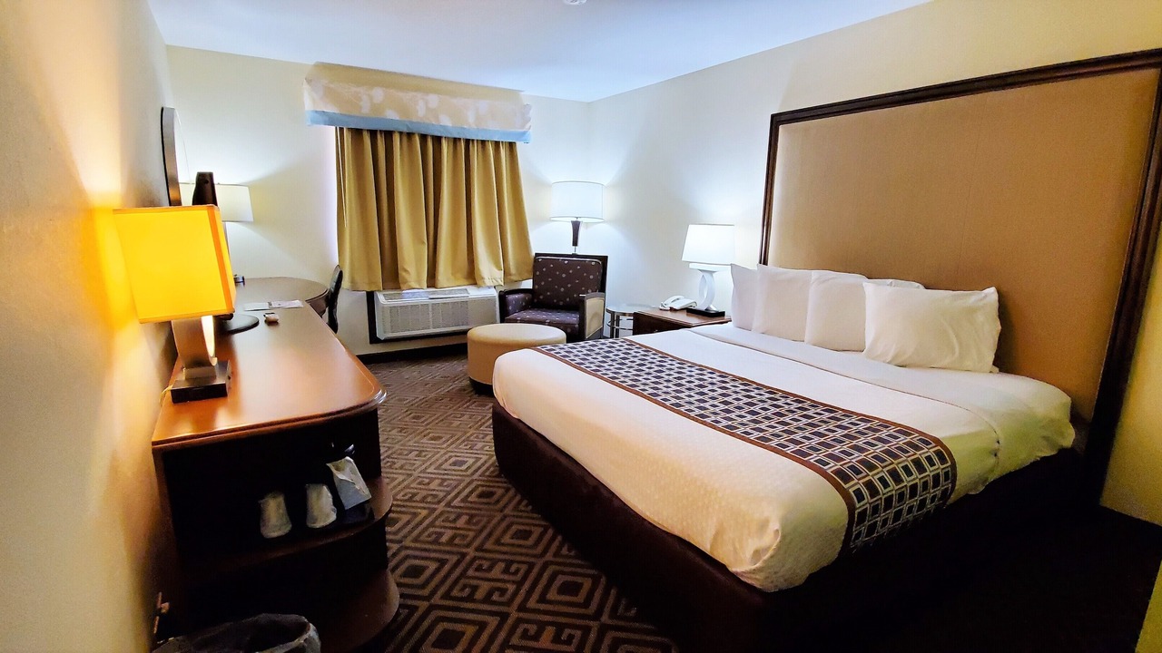 Photo of Bedroom in Miner