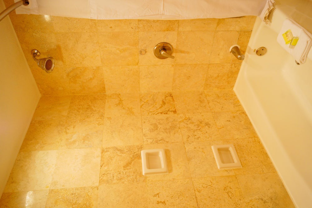 Photo of Bathroom in Club Deportivo