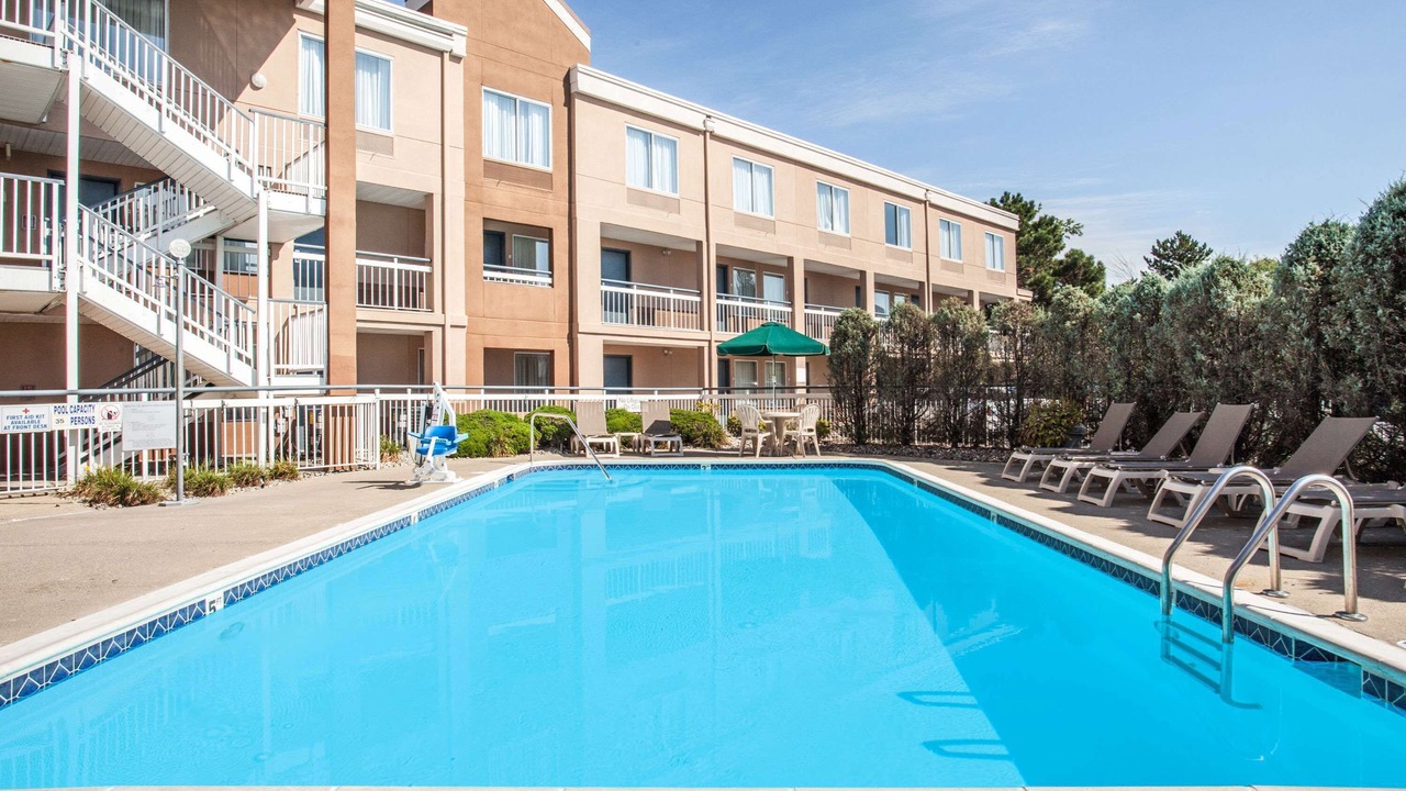 Photo of Outdoor in Madison Heights