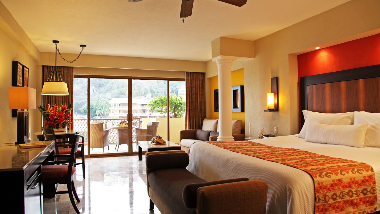 Photo of Bedroom in South Shore Hotel Area