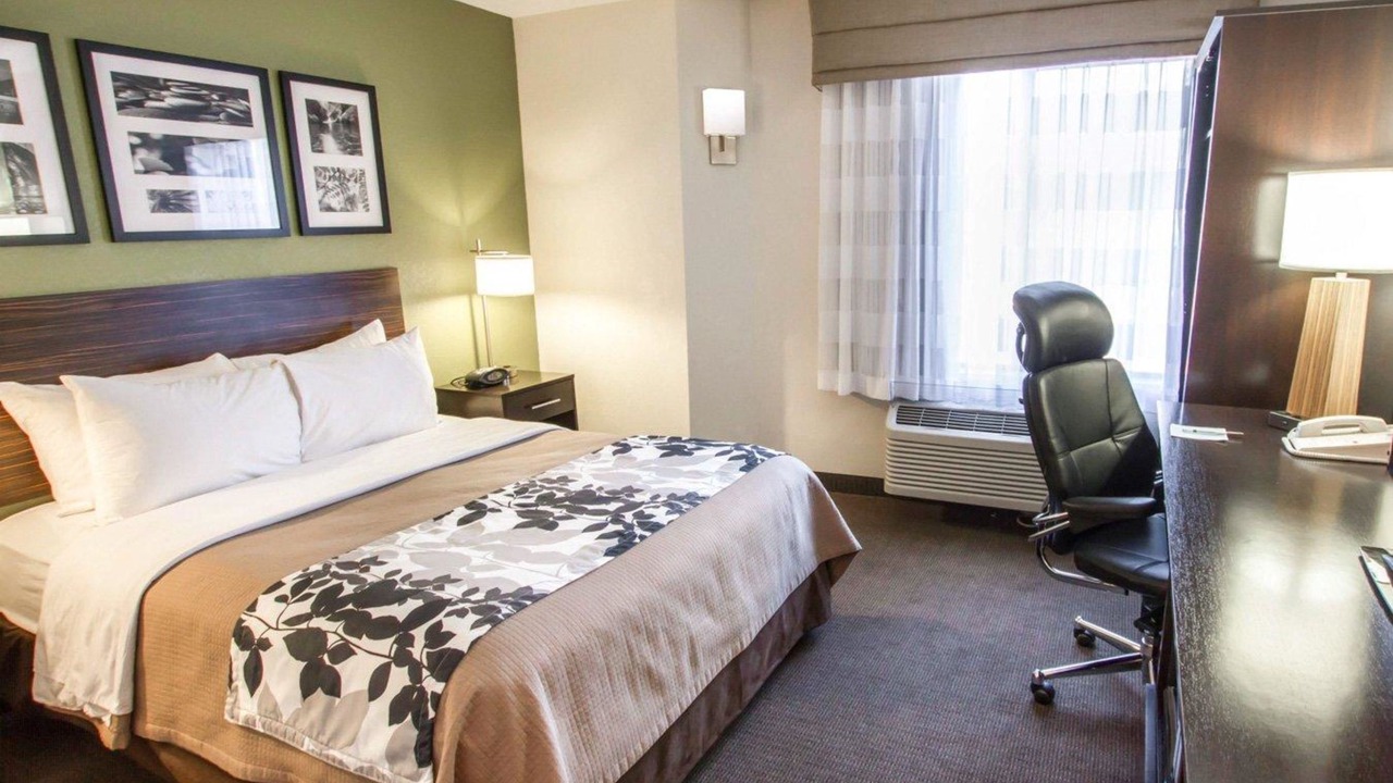 Photo of Bedroom in Paradise Valley Village