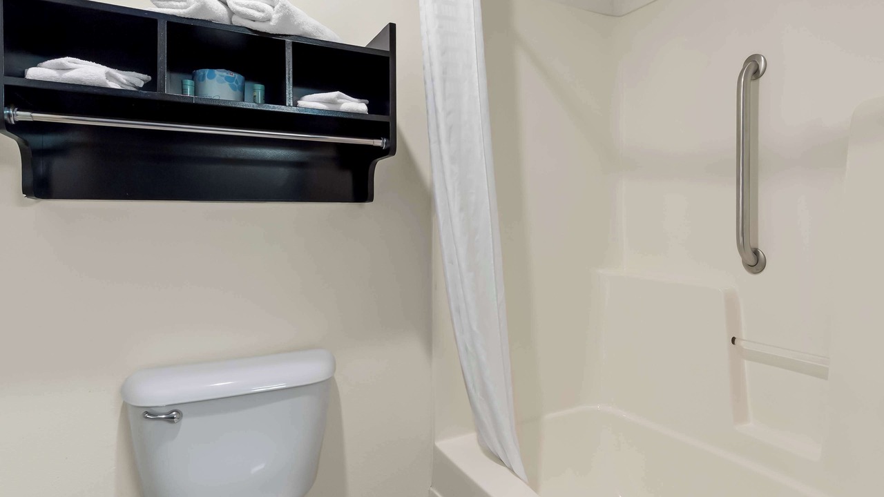 Photo of Bathroom in Carbondale