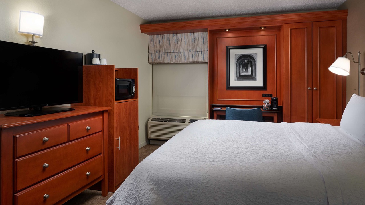Photo of Bedroom in Bryant Pattengill East