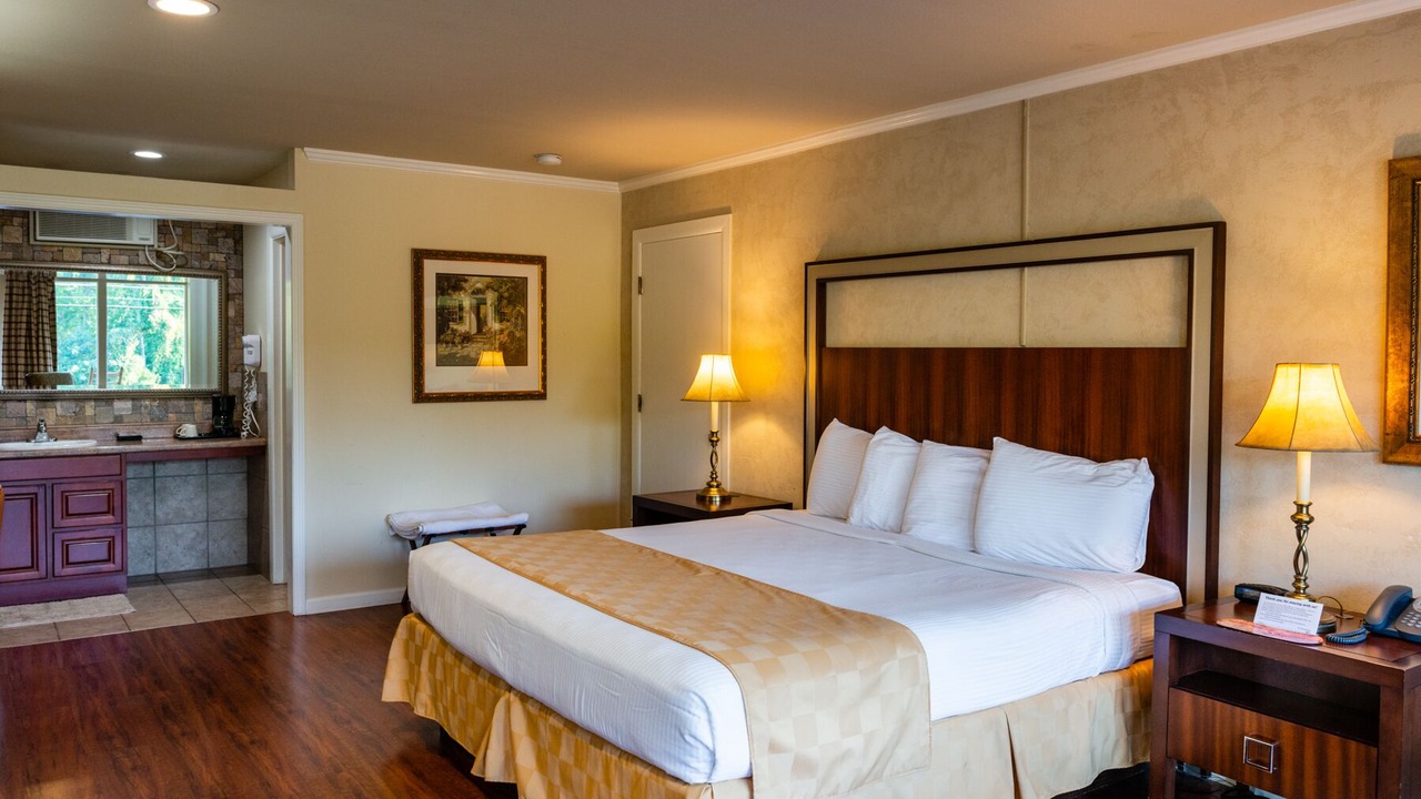 Photo of Bedroom in Townsend