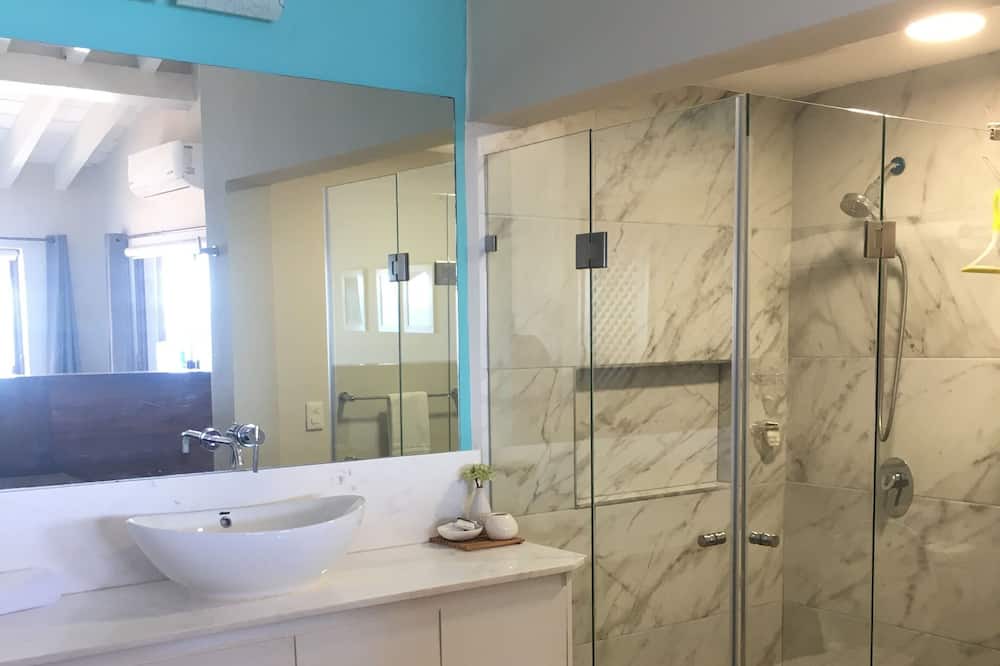 Photo of Bathroom in South Hotel Zone